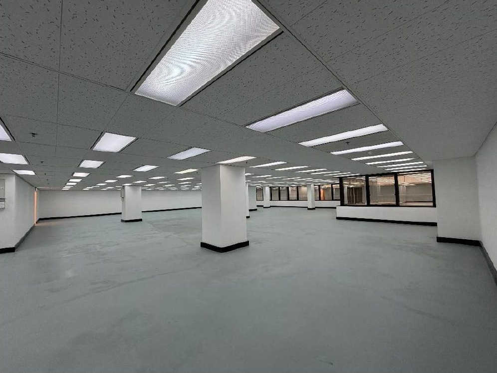 Unit 301-2 photo 2